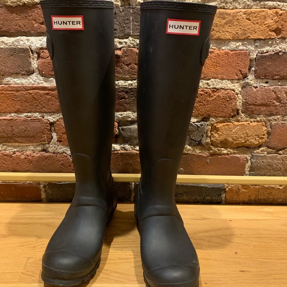 Tall black adjustable rubber hunter rain boots